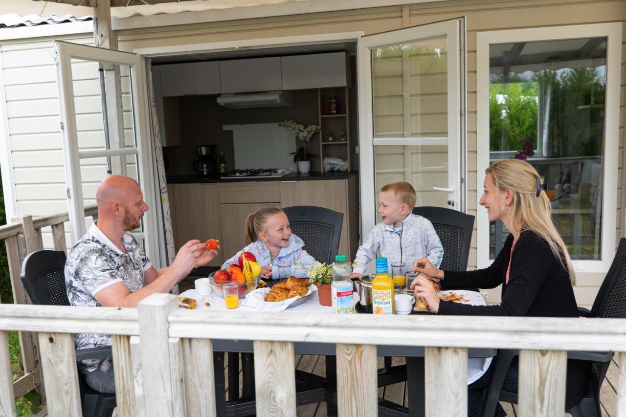 Camping Country Park Touquin - Site Officiel - Next To Disneyland Paris Екстериор снимка