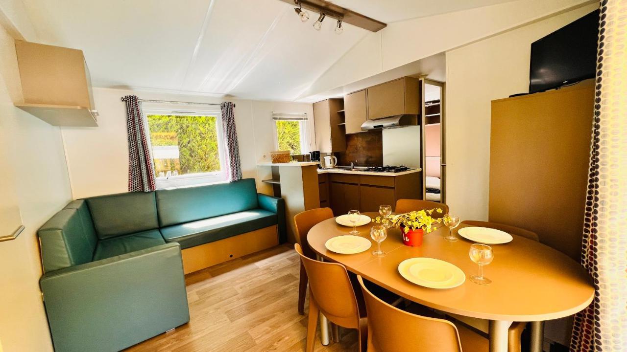 Camping Country Park Touquin - Site Officiel - Next To Disneyland Paris Екстериор снимка