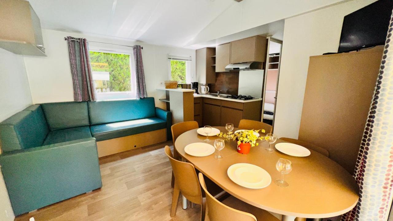 Camping Country Park Touquin - Site Officiel - Next To Disneyland Paris Екстериор снимка